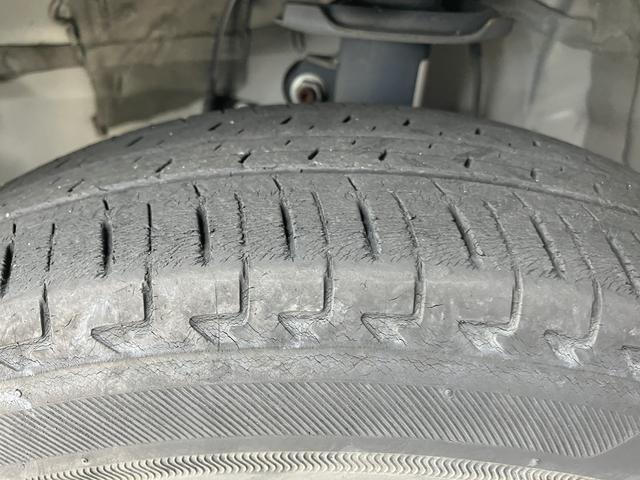 ムーヴキャンバスＧメイクアップリミテッド　ＳＡIII１４インチフルホイールキャップ　ＬＥＤヘッドランプ　キーフリーシステム　両側パワースライドドア　オートエアコン（プッシュ式）　オートライト　置きラクボックス（静岡県）の中古車