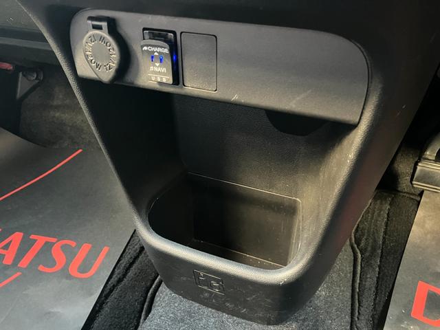 ムーヴキャンバスＧメイクアップＶＳ　ＳＡIII１４インチフルホイールキャップ　ＬＥＤヘッドランプ　キーフリーシステム　両側パワースライドドア　オートエアコン（プッシュ式）　オートライト　置きラクボックス（静岡県）の中古車