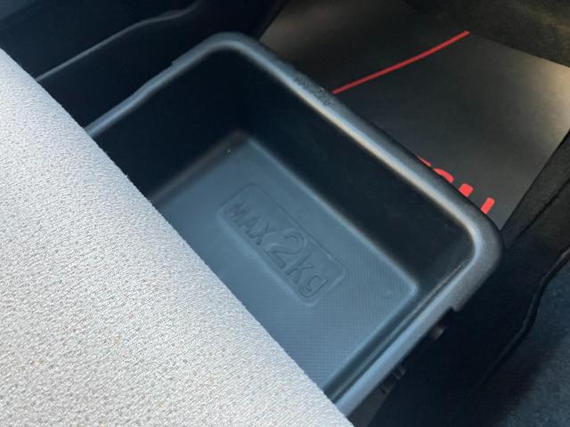 ムーヴキャンバスＧメイクアップＶＳ　ＳＡIII１４インチフルホイールキャップ　ＬＥＤヘッドランプ　キーフリーシステム　両側パワースライドドア　オートエアコン（プッシュ式）　オートライト　置きラクボックス（静岡県）の中古車