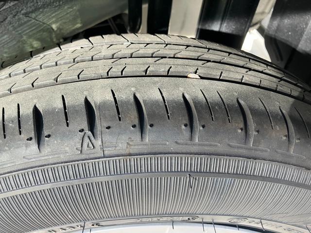 ミライースL SAIII13インチフルホイールキャップ マルチリフレクターハロゲンヘッドランプ 可倒式ドアミラー 自発光式デジタルメーターアンバーイルミネーションメーター マニュアルエアコン(ダイヤル式) キーレスエントリー(静岡県)の中古車