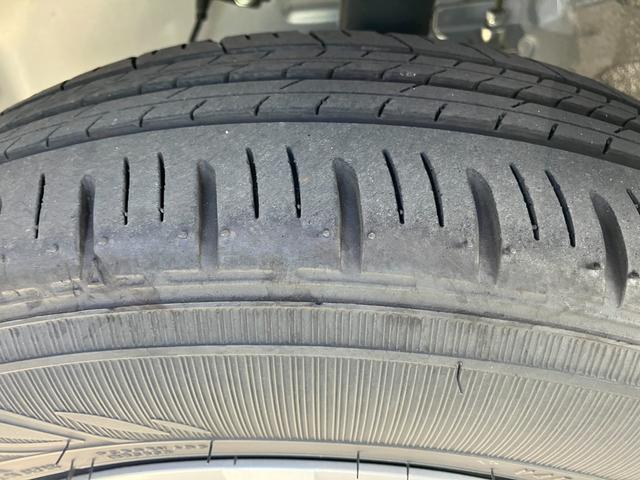 ミライースL SAIII13インチフルホイールキャップ マルチリフレクターハロゲンヘッドランプ 可倒式ドアミラー 自発光式デジタルメーターアンバーイルミネーションメーター マニュアルエアコン(ダイヤル式) キーレスエントリー(静岡県)の中古車