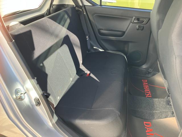 ミライースL SAIII13インチフルホイールキャップ マルチリフレクターハロゲンヘッドランプ 可倒式ドアミラー 自発光式デジタルメーターアンバーイルミネーションメーター マニュアルエアコン(ダイヤル式) キーレスエントリー(静岡県)の中古車