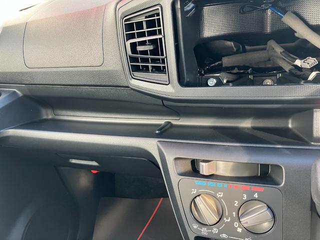 ミライースL SAIII13インチフルホイールキャップ マルチリフレクターハロゲンヘッドランプ 可倒式ドアミラー 自発光式デジタルメーターアンバーイルミネーションメーター マニュアルエアコン(ダイヤル式) キーレスエントリー(静岡県)の中古車