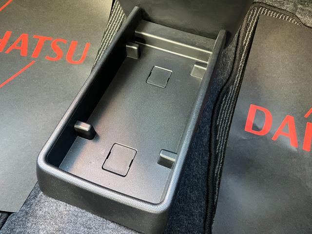 ミライースL SAIII13インチフルホイールキャップ マルチリフレクターハロゲンヘッドランプ 可倒式ドアミラー 自発光式デジタルメーターアンバーイルミネーションメーター マニュアルエアコン(ダイヤル式) キーレスエントリー(静岡県)の中古車