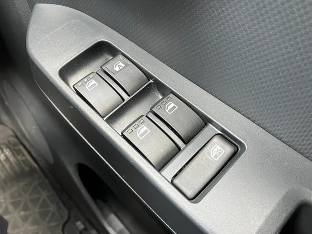 ミライースＬ　ＳＡIII１３インチフルホイールキャップ　マルチリフレクターハロゲンヘッドランプ　可倒式ドアミラー　自発光式デジタルメーターアンバーイルミネーションメーター　マニュアルエアコン（ダイヤル式）　キーレスエントリー（静岡県）の中古車