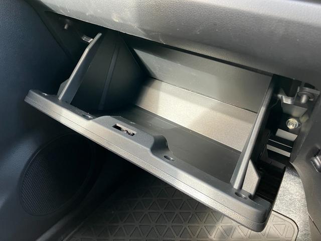 ミライースＬ　ＳＡIII１３インチフルホイールキャップ　マルチリフレクターハロゲンヘッドランプ　可倒式ドアミラー　自発光式デジタルメーターアンバーイルミネーションメーター　マニュアルエアコン（ダイヤル式）　キーレスエントリー（静岡県）の中古車