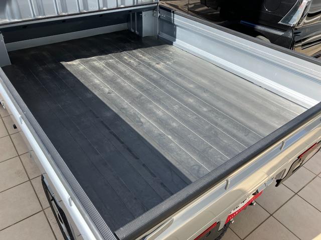 ハイゼットトラックジャンボエクストラＬＥＤヘッドランプ　シートスライド＆リクライニング機構　荷台ステップ　オーバーヘッドシェルフ　マニュアルエアコン　コーナーセンサー（静岡県）の中古車