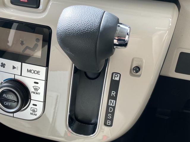 ムーヴキャンバスＧメイクアップリミテッド　ＳＡIII１４インチフルホイールキャップ　ＬＥＤヘッドランプ　キーフリーシステム　両側パワースライドドア　オートエアコン（プッシュ式）　オートライト　置きラクボックス（静岡県）の中古車