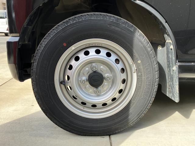 ハイゼットカーゴＤＸＣＶＴ　撥水フルファブリックシート表皮　オーバーヘッドシェルフ　アッパートレイ　キーレスエントリー　ユースフルナット（３１ヶ所）（静岡県）の中古車