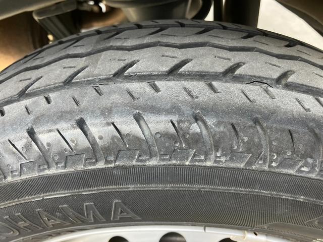 ハイゼットカーゴＤＸＣＶＴ　撥水フルファブリックシート表皮　オーバーヘッドシェルフ　アッパートレイ　キーレスエントリー　ユースフルナット（３１ヶ所）（静岡県）の中古車