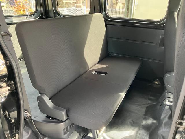 ハイゼットカーゴＤＸＣＶＴ　撥水フルファブリックシート表皮　オーバーヘッドシェルフ　アッパートレイ　キーレスエントリー　ユースフルナット（３１ヶ所）（静岡県）の中古車