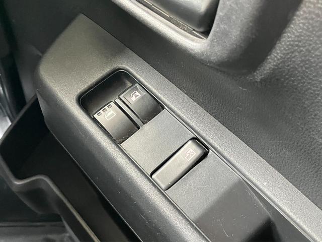 ハイゼットカーゴＤＸＣＶＴ　撥水フルファブリックシート表皮　オーバーヘッドシェルフ　アッパートレイ　キーレスエントリー　ユースフルナット（３１ヶ所）（静岡県）の中古車