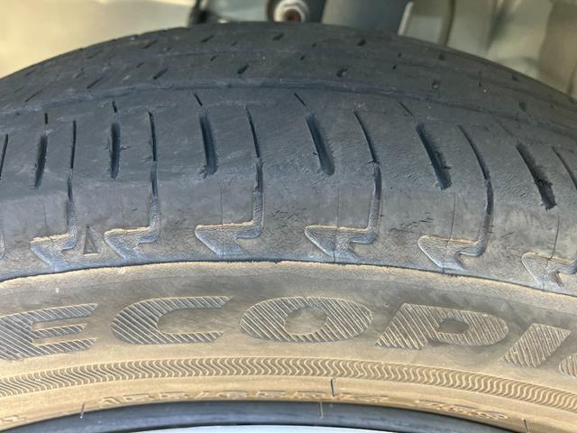 ムーヴキャンバスGメイクアップVS SAIII14インチフルホイールキャップ LEDヘッドランプ キーフリーシステム 両側パワースライドドア オートエアコン(プッシュ式) オートライト 置きラクボックス(静岡県)の中古車