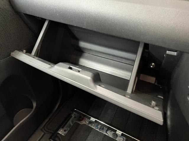 タントカスタムRS トップエディションVS SAIII15インチアルミホイール 大型エアロバンパー LEDヘッドランプ オート格納式カラードドアミラー 本革巻ステアリングホイール 両側パワースライドドア(静岡県)の中古車