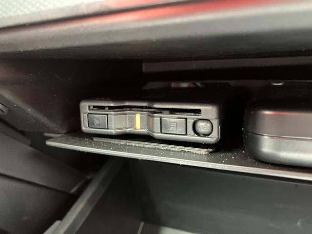 タフトX15インチスチールホイール(ブラック塗装) マニュアルレベリング機能付フルLEDヘッドランプ マルチインフォメーションディスプレイ(静岡県)の中古車