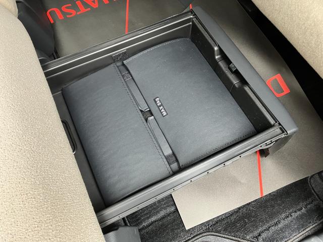 ムーヴキャンバスＧメイクアップＶＳ　ＳＡIII１４インチフルホイールキャップ　ＬＥＤヘッドランプ　キーフリーシステム　両側パワースライドドア　オートエアコン（プッシュ式）　オートライト　置きラクボックス（静岡県）の中古車