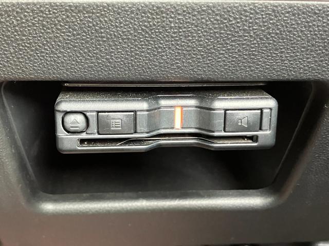ムーヴキャンバスＧメイクアップＶＳ　ＳＡIII１４インチフルホイールキャップ　ＬＥＤヘッドランプ　キーフリーシステム　両側パワースライドドア　オートエアコン（プッシュ式）　オートライト　置きラクボックス（静岡県）の中古車