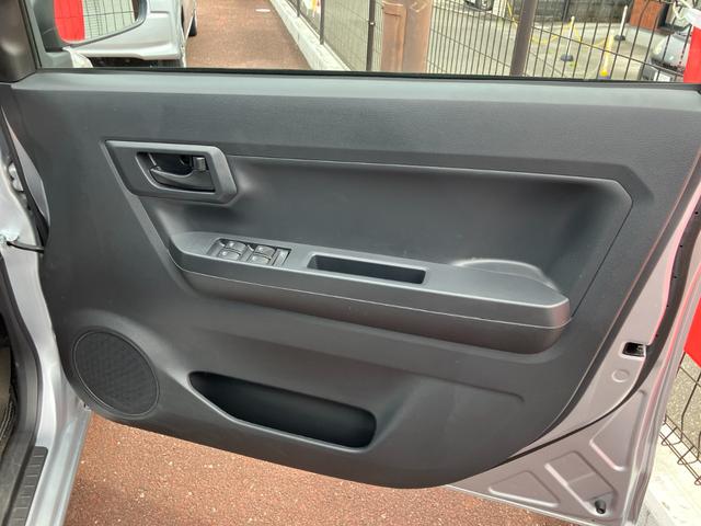 ミライースＬ　ＳＡIII１３インチフルホイールキャップ　マルチリフレクターハロゲンヘッドランプ　可倒式ドアミラー　自発光式デジタルメーターアンバーイルミネーションメーター　マニュアルエアコン（ダイヤル式）　キーレスエントリー（静岡県）の中古車