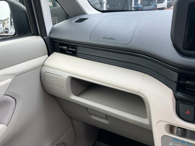 ムーヴＬ　ＳＡIII１４インチフルホイールキャップ　ＵＶカットゴラス（フロントドア）　ウレタンステアリングホイール　キーレスエントリー　マニュアルエアコン（ダイヤル式）（静岡県）の中古車