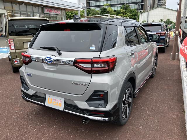ロッキープレミアムＧ　ＨＥＶ１７インチアルミホイール　ＵＶＩＲカット遮音ガラス　フルＬＥＤヘッドランプ　キーフリーシステム　革巻きステアリングホイール　本革シフトノブ　アクティブマルチインフォメーションメーター（静岡県）の中古車