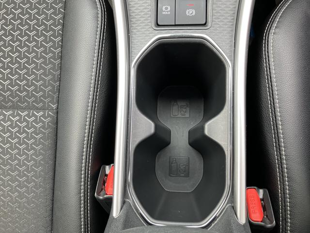 ロッキープレミアムＧ　ＨＥＶ１７インチアルミホイール　ＵＶＩＲカット遮音ガラス　フルＬＥＤヘッドランプ　キーフリーシステム　革巻きステアリングホイール　本革シフトノブ　アクティブマルチインフォメーションメーター（静岡県）の中古車
