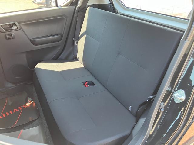 ミライースＬ　ＳＡIII１３インチフルホイールキャップ　マルチリフレクターハロゲンヘッドランプ　可倒式ドアミラー　自発光式デジタルメーターアンバーイルミネーションメーター　マニュアルエアコン（ダイヤル式）　キーレスエントリー（静岡県）の中古車