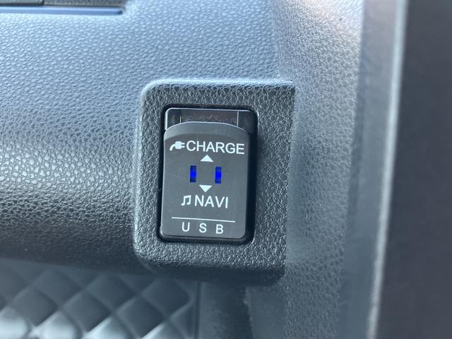 タントカスタムＲＳ１５インチアルミホイール　キーフリーシステム　プッシュボタンスタート　オートエアコン（プッシュ式）　フルＬＥＤヘッドランプ　オート格納式カラードドアミラー　本革巻ステアリングホイール（静岡県）の中古車