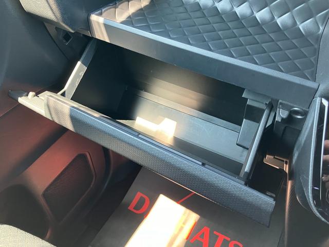 タントカスタムＲＳ１５インチアルミホイール　キーフリーシステム　プッシュボタンスタート　オートエアコン（プッシュ式）　フルＬＥＤヘッドランプ　オート格納式カラードドアミラー　本革巻ステアリングホイール（静岡県）の中古車
