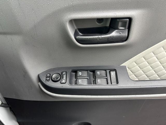 タントXセレクション360度スーパーUVIRカットガラス 格納式シートバックテーブル シートバックポケット 運転席シートリフター チルトステアリング シートヒーター リヤヒーターダクト(静岡県)の中古車