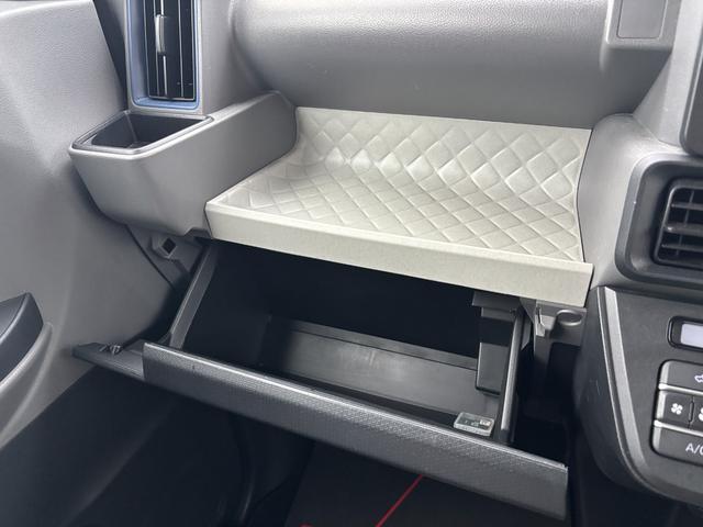タントXセレクション360度スーパーUVIRカットガラス 格納式シートバックテーブル シートバックポケット 運転席シートリフター チルトステアリング シートヒーター リヤヒーターダクト(静岡県)の中古車