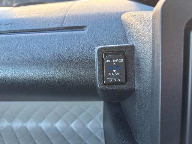 タントＸ１４インチフルホイールキャップ　フルＬＥＤヘッドランプ　オート格納式カラードドアミラー　左側パワースライドドア　ＴＦＴカラーマルチインフォメーションディスプレイ　フルファブリックシート（静岡県）の中古車