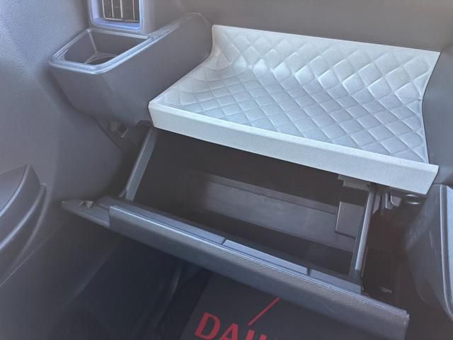 タントＸ１４インチフルホイールキャップ　フルＬＥＤヘッドランプ　オート格納式カラードドアミラー　左側パワースライドドア　ＴＦＴカラーマルチインフォメーションディスプレイ　フルファブリックシート（静岡県）の中古車