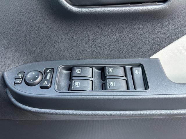 タントスローパーX14インチフルホイールキャップ フルLEDヘッドランプ オート格納式カラードドアミラー 左側パワースライドドア TFTカラーマルチインフォメーションディスプレイ フルファブリックシート(静岡県)の中古車