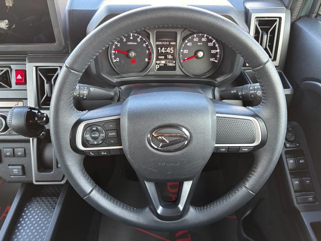 タフトG クロムベンチャーメッキドアアウターハンドル 15インチアルミホイール オートレベリング機能付フルLEDヘッドランプ LEDフォグランプ 本革巻ステアリングホイール 本革巻インパネセンターシフト(静岡県)の中古車