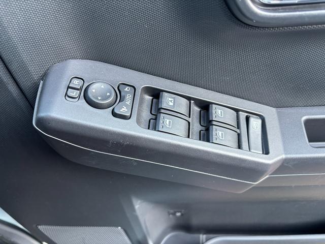 タフトG クロムベンチャーメッキドアアウターハンドル 15インチアルミホイール オートレベリング機能付フルLEDヘッドランプ LEDフォグランプ 本革巻ステアリングホイール 本革巻インパネセンターシフト(静岡県)の中古車