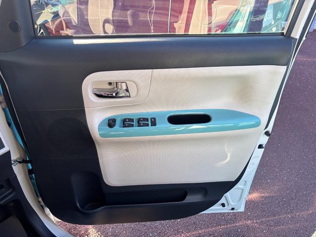 ムーヴキャンバスGメイクアップVS SAIII14インチフルホイールキャップ LEDヘッドランプ キーフリーシステム 両側パワースライドドア オートエアコン(プッシュ式) オートライト 置きラクボックス(静岡県)の中古車