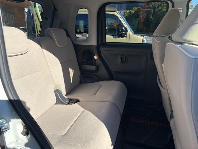 ムーヴキャンバスGメイクアップVS SAIII14インチフルホイールキャップ LEDヘッドランプ キーフリーシステム 両側パワースライドドア オートエアコン(プッシュ式) オートライト 置きラクボックス(静岡県)の中古車