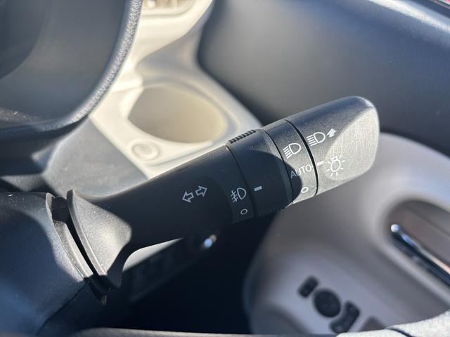 ムーヴキャンバスストライプスG14インチフルホイールキャップ LEDヘッドランプ LEDフォグランプ ホっとカップホルダー 両側パワースライドドア キーフリーシステム プッシュボタンスタート UVカットガラス(静岡県)の中古車