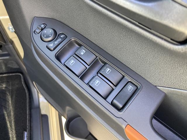 タントファンクロスターボ　ナビ付ナビ　１５インチアルミホイール　キーフリーシステム　プッシュボタンスタート　オートエアコン（プッシュ式）　フルＬＥＤヘッドランプ　オート格納式カラードドアミラー　本革巻ステアリングホイール（静岡県）の中古車