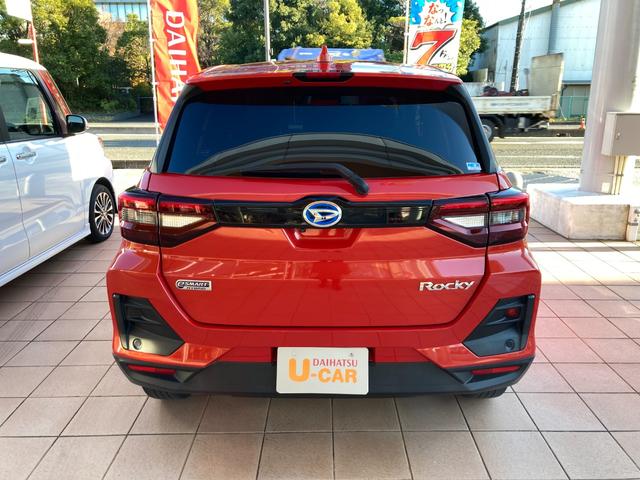 ロッキープレミアムG HEV17インチアルミホイール UVIRカット遮音ガラス フルLEDヘッドランプ キーフリーシステム 革巻きステアリングホイール 本革シフトノブ アクティブマルチインフォメーションメーター(静岡県)の中古車