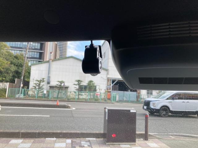 タントカスタムＸ１４インチアルミホイール　大型エアロバンパー　フルＬＥＤヘッドランプ　オート格納式カラードドアミラー　両側パワースライドドア　キーフリーシステム　プッシュボタンスタート（静岡県）の中古車