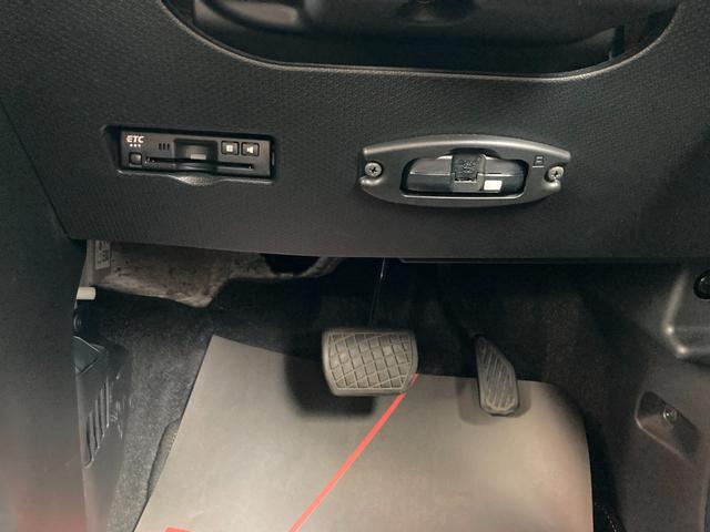 タントカスタムＸ１４インチアルミホイール　大型エアロバンパー　フルＬＥＤヘッドランプ　オート格納式カラードドアミラー　両側パワースライドドア　キーフリーシステム　プッシュボタンスタート（静岡県）の中古車