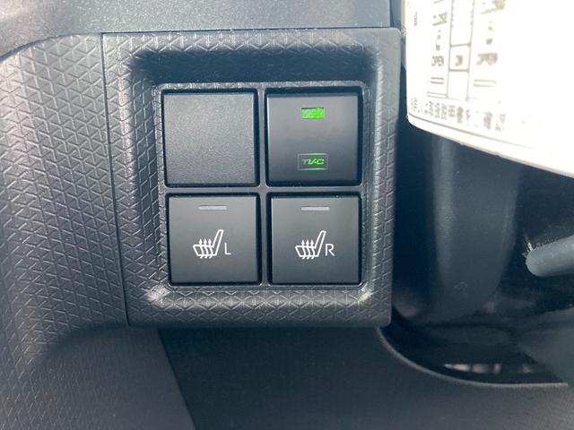 タントＸターボ１４インチフルホイールキャップ　フルＬＥＤヘッドランプ　オート格納式カラードドアミラー　左側パワースライドドア　ＴＦＴカラーマルチインフォメーションディスプレイ　本革巻きステアリングホイール（静岡県）の中古車