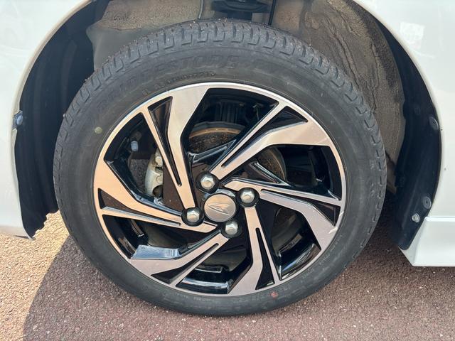 タントカスタムＲＳスタイルセレクション１５インチアルミホイール　大型エアロバンパー　フルＬＥＤヘッドランプ　オート格納式カラードドアミラー　両側パワースライドドア　ＴＦＴカラーマルチインフォメーションディスプレイ　革巻ステアリングホイール（静岡県）の中古車