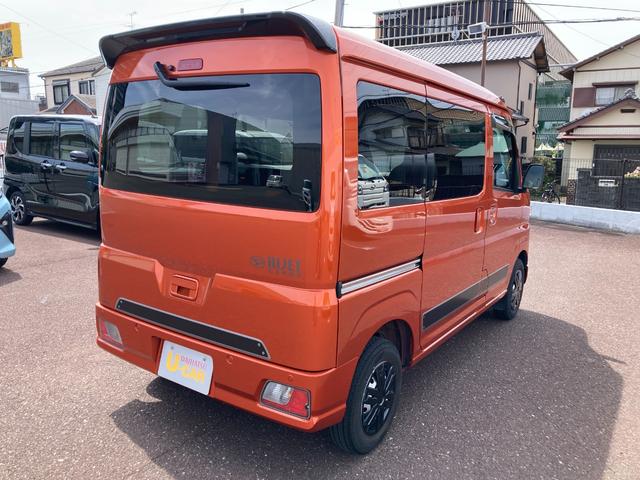 ハイゼットカーゴＤＸＭＴ　４ＷＤ　撥水フルファブリックシート表皮　オーバーヘッドシェルフ　アッパートレイ　キーレスエントリー　ユースフルナット（３１ヶ所）（静岡県）の中古車