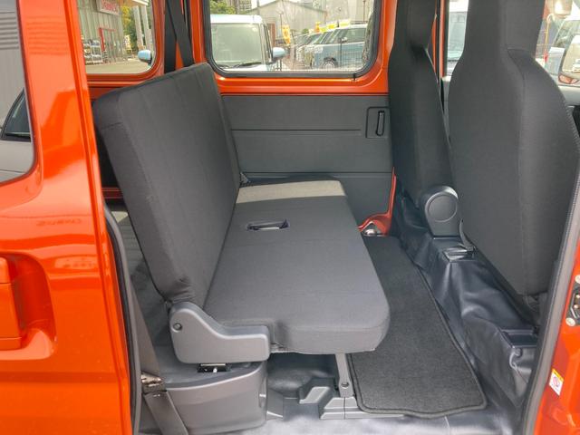 ハイゼットカーゴＤＸＭＴ　４ＷＤ　撥水フルファブリックシート表皮　オーバーヘッドシェルフ　アッパートレイ　キーレスエントリー　ユースフルナット（３１ヶ所）（静岡県）の中古車