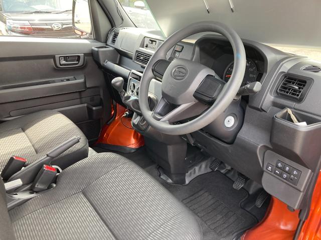 ハイゼットカーゴＤＸＭＴ　４ＷＤ　撥水フルファブリックシート表皮　オーバーヘッドシェルフ　アッパートレイ　キーレスエントリー　ユースフルナット（３１ヶ所）（静岡県）の中古車