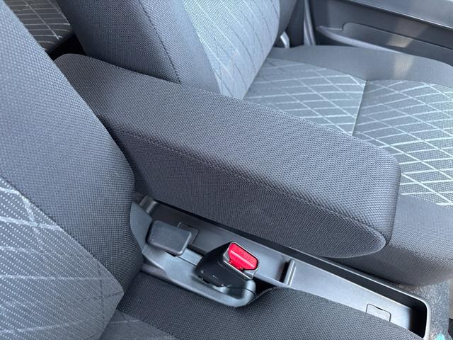 アトレーＲＳ１２インチフルホイールキャップ　オートエアコン　キーフリーシステム　スペアタイヤ　ＬＥＤヘッドランプ　パワースライドドア（両側）　４ＷＤ（静岡県）の中古車