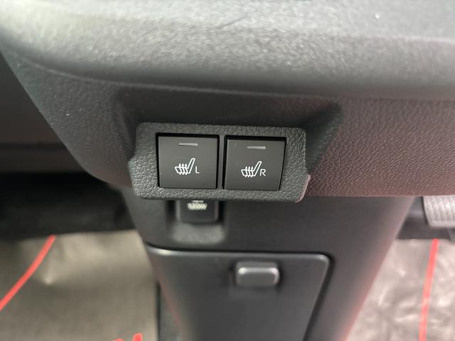 ムーヴキャンバスストライプスＧ１４インチフルホイールキャップ　ＬＥＤヘッドランプ　ＬＥＤフォグランプ　ホっとカップホルダー　両側パワースライドドア　キーフリーシステム　プッシュボタンスタート　ＵＶカットガラス（静岡県）の中古車