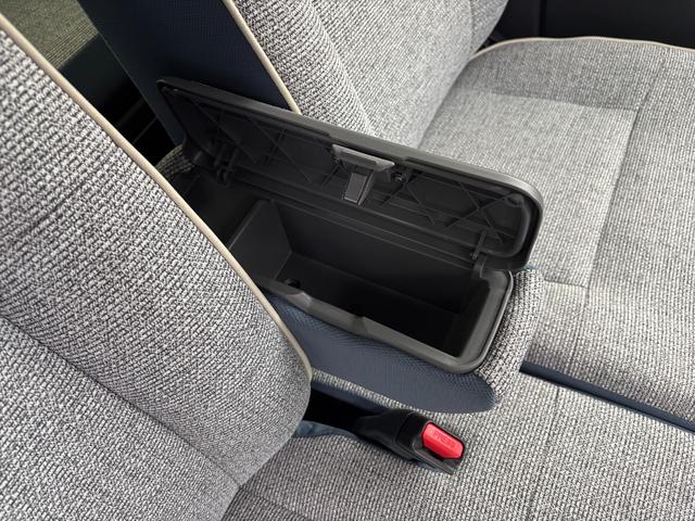 ムーヴキャンバスストライプスＧ１４インチフルホイールキャップ　ＬＥＤヘッドランプ　ＬＥＤフォグランプ　ホっとカップホルダー　両側パワースライドドア　キーフリーシステム　プッシュボタンスタート　ＵＶカットガラス（静岡県）の中古車